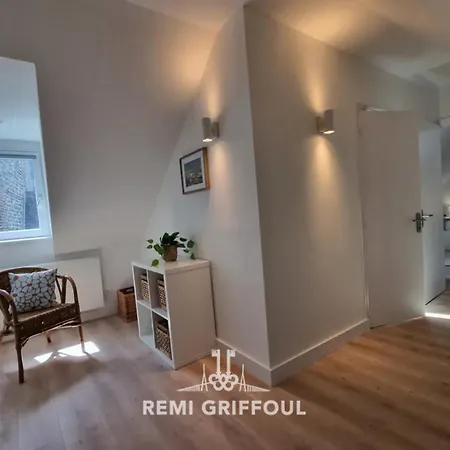Apartment Hypolite 5 Elegant 80 Meters From Port 2 Guests