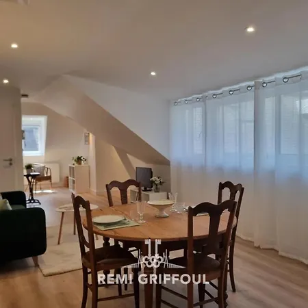 Apartment Hypolite 5 Elegant 80 Meters From Port 2 Guests *