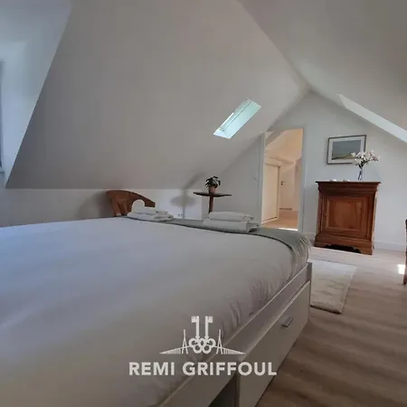 Hypolite 5 Elegant 80 Meters From Port 2 Guests Apartment *